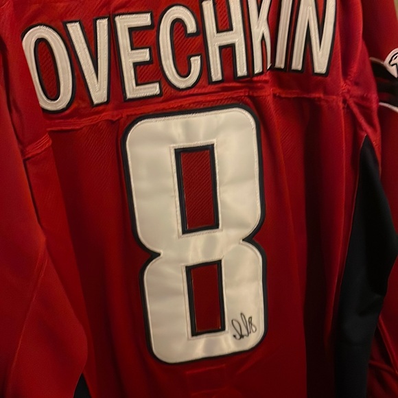 Signed Alex ovechkin jersey